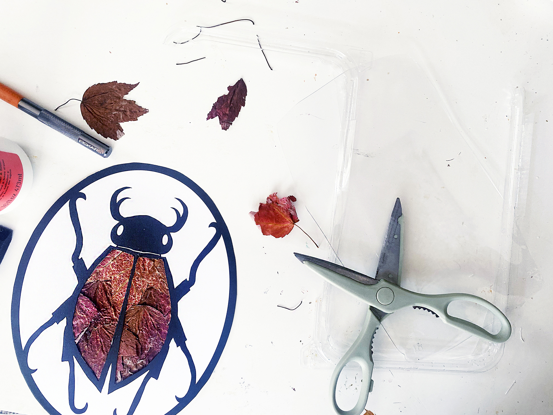 Buggy Leaf Sun Catchers